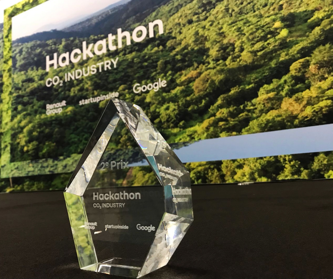 La soluzione AI di Mitsubishi Electric premiata all’Hackathon CO2 Industry per la decarbonizzazione